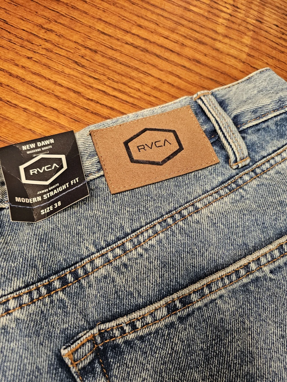 RVCA classic light